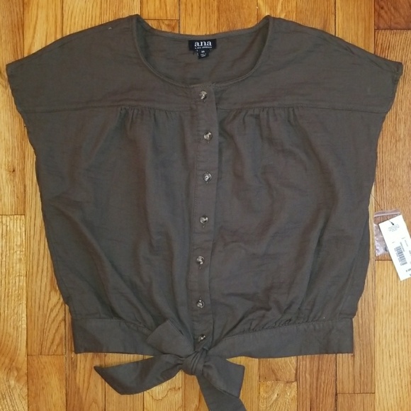 a.n.a Tops - NWT Green XS Top